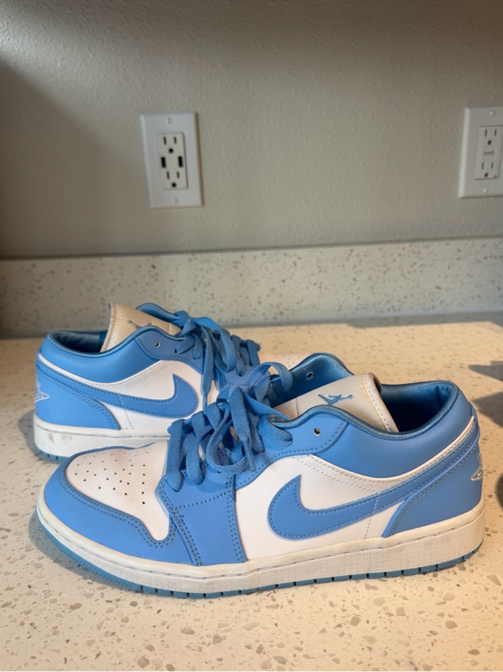 Wmns Air Jordan 1 Low ‘UNC’